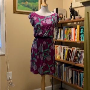 Lilly Pulitzer. Size L. Cap sleeves, cotton jersey